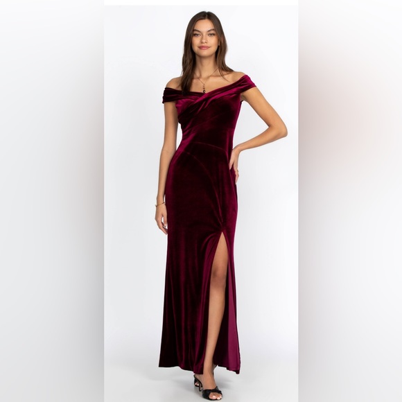 Brand new Johnny Was Burgundy Solid Stretch Velvet Dress - Picture 3 of 6